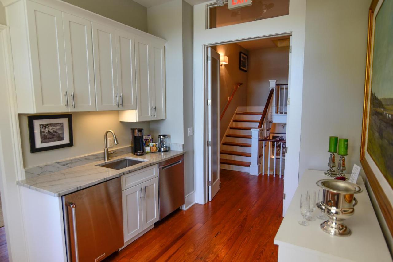 607 Bay Luxurious Guest Rooms Beaufort Extérieur photo